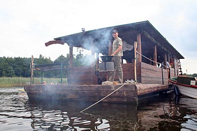 Mecklenburg - Seen - Floß von Nino Jörend