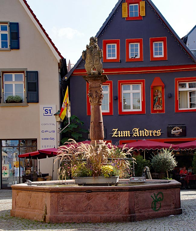 Offenburg Der Löwenbrunnen am Fischmarkt