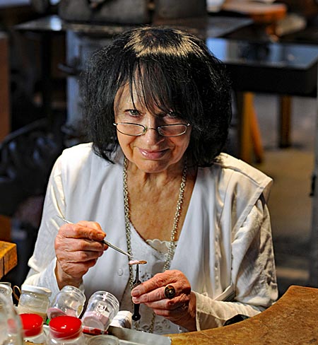 Pforzheim - Technisches Museum der Pforzheimer Schmuck- und Uhrenindustrie - Herstellung von Emaille