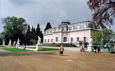 Deutschland - Rheinland - Schloss Benrath