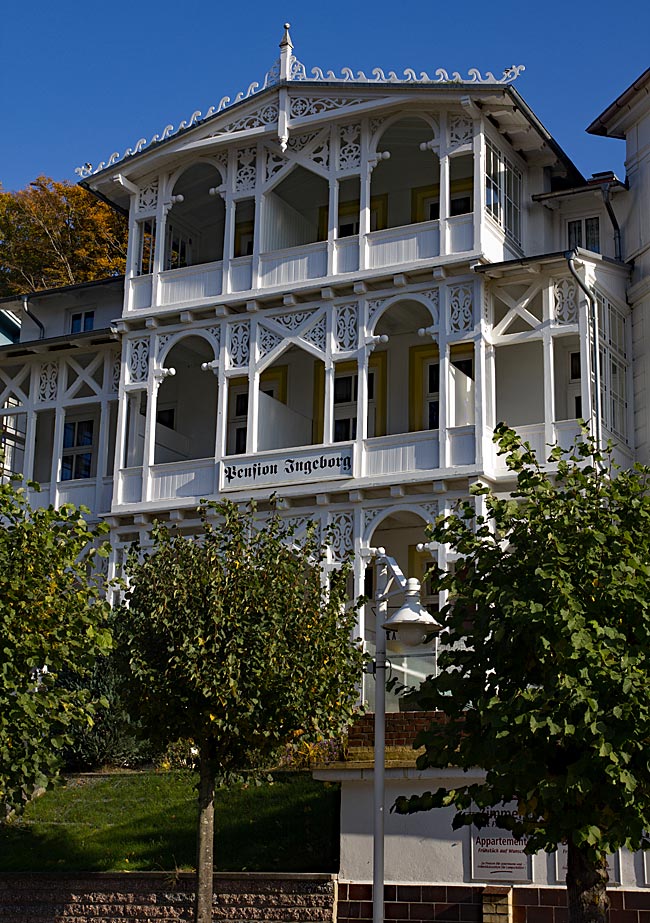 Rügen - Sellin - Bäderarchitektur