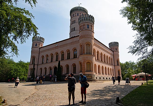 Rügen - Jagdschloss Granitz auf dem Tempelberg