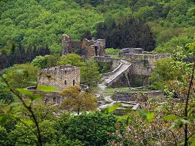 Soonwaldsteig - Über 200 Meter lang ist die Schmidtburg, die aus Ober- und Unterburg besteht