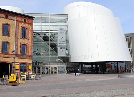 Stralsund - Eingang Ozeaneum