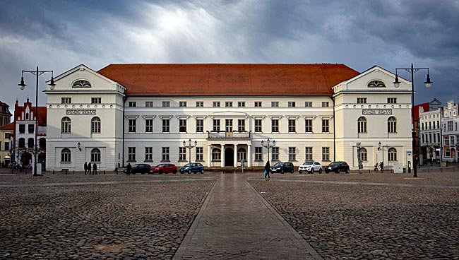 Wismar - Rathaus am Marktplatz