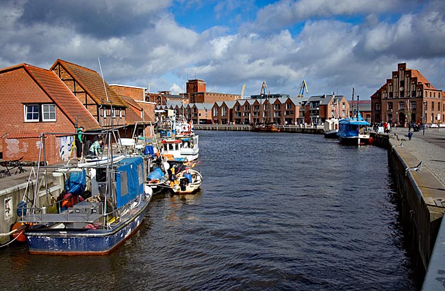 Wismar - Alter Hafen mit Zollhaus