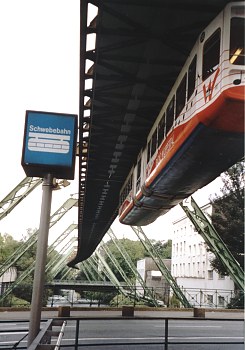 Deutschland Wuppertal Schwebebahnwaggon