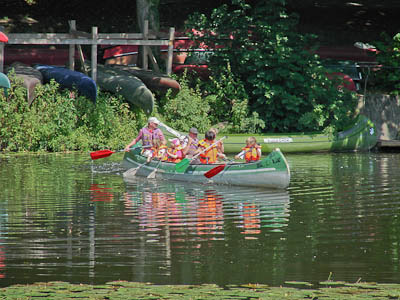 Münsterland: Ablegen mit dem Kanu an der Pleistermühle
