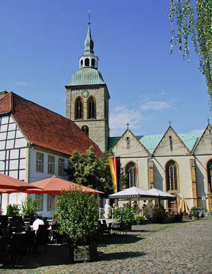 Münsterland: Auf dem Marktplatz von Wiedenbrück