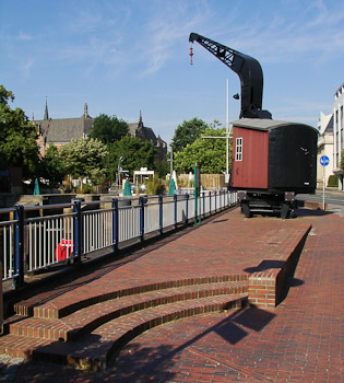 Historischer Hafenkran am Wendehafen (Oldenburg)