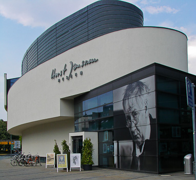 Horst-Janssen-Museum: Moderne Museumsarchitektur für einen norddeutschen Zeichner und Radierer von Weltrang