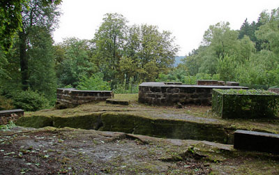 Eine einst hochmittelalterliche Burg unweit der Fasanerie