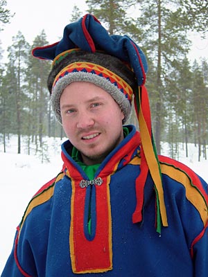 Finnland -Same in typischer Tracht