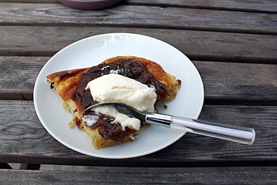 Finnland - Åländischer Pfannkuchen mit Pflaumenmus