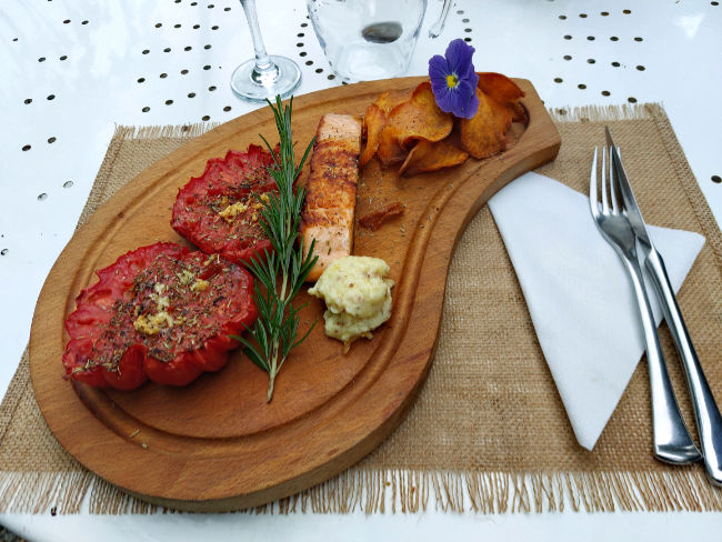 per Kanu auf der Garonne von den Pyrenäen nach Bordeaux