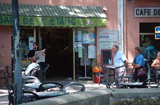 Frankreich Luberon Bar