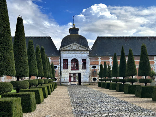Le Neubourg, Schloss Champ de Bataille, Eingangs-Pavillon