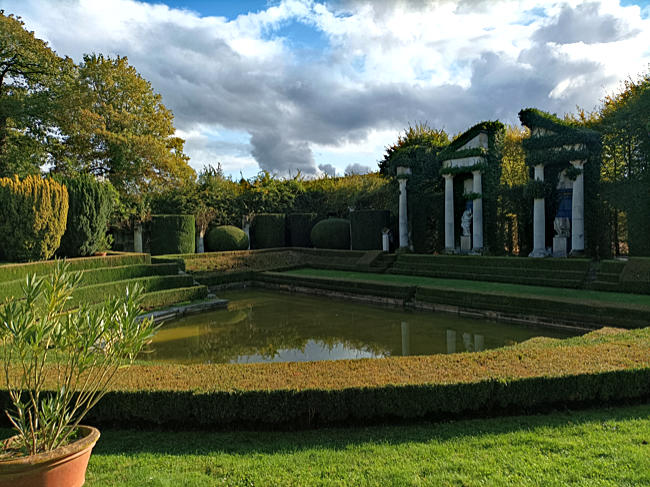 Le Neubourg, Schloss Champ de Bataille, Garten, Theater