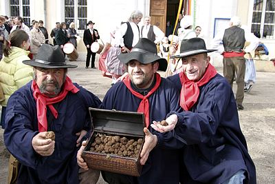 Provence - Trüffel bei Volksfest