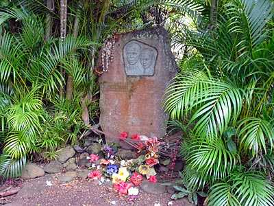 Hiva Oa - Grab von Jaques Brel