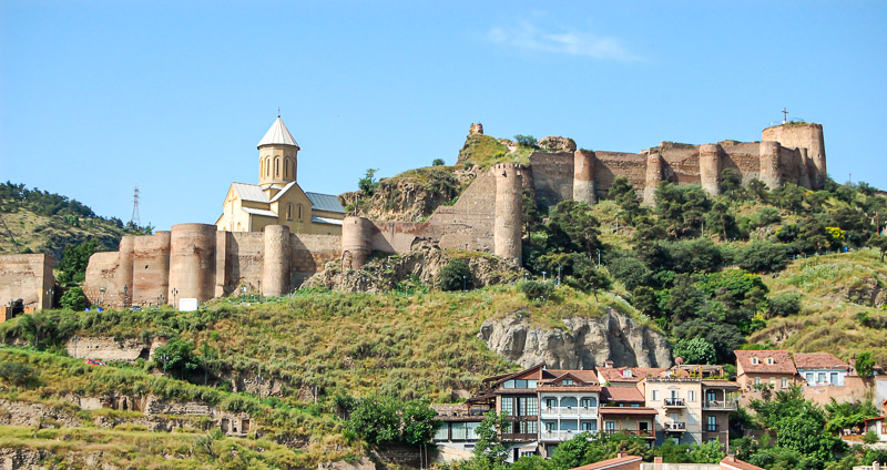 Hoch über Tiflis: die Nariqala – Festung