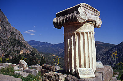Griechenland Delphi Säule