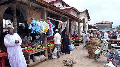 Kreuzfahrt im Insischen Ozean - Markt in Sansibar