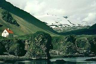 Island Arnastapi Felsenküste