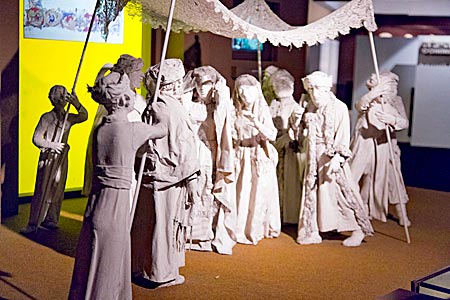 Israel - Diaspora Museum in Tel Aviv:  Hochzeits mit Traubaldachin, Foto: Robert B. Fishman, ecomedia