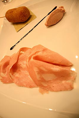 Bologna - Restaurant Ciacco, Mortadella als Vorspeise auf drei verschiedene Arten