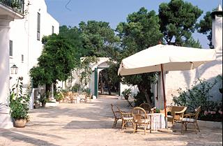 Italien apulien Masseria Innenhof