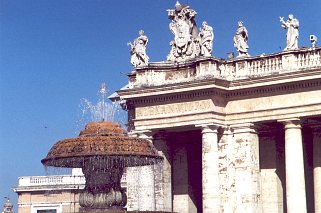 Vatikan Detail am Petersplatz