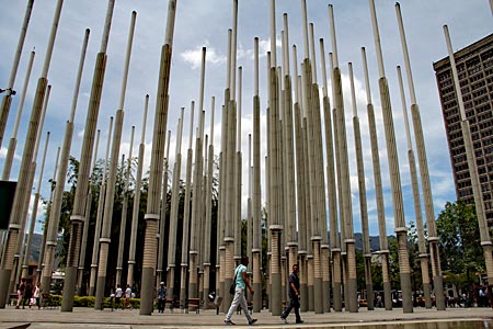 Kolumbien - Lichterwald aus Laternen in Medellin