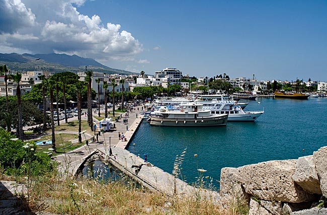 Griechenland - Kos-Stadt - Blick in den Hafen