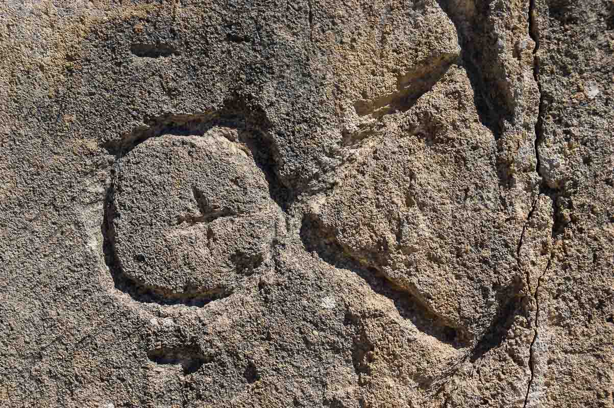 Steine mit eingeritzten Zeichen in Festos