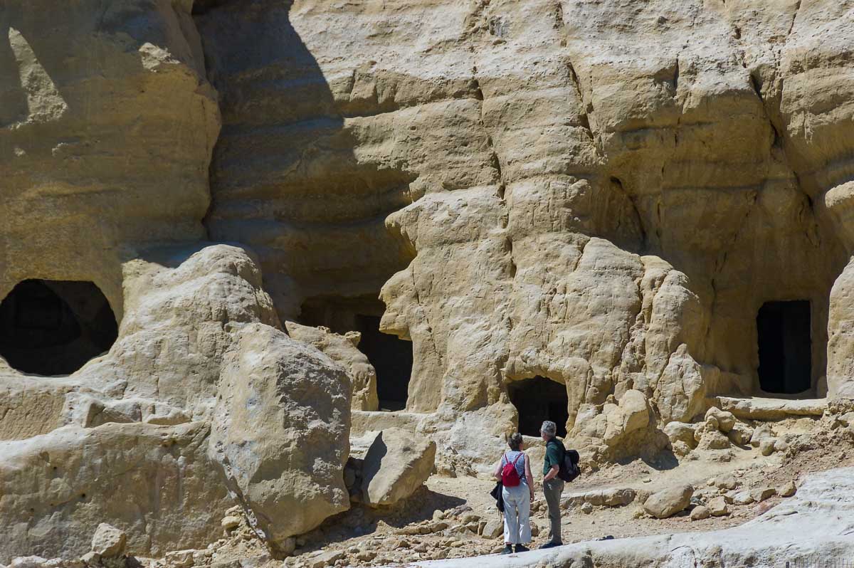 Die berühmten Höhlen von Matala erweisen sich heute als Tourismusmagnet