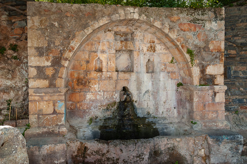 Osmanischer Brunnen am Voulismeni-See