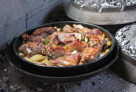 Kroatien - Süddalmatien - Mittagspause in der Konoba (Taverne)  „Rocki´s“ in Plisko Polje im Bergland auf Vis