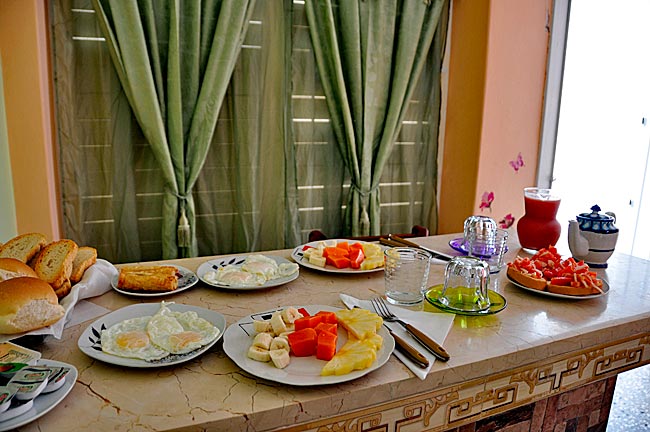 Frühstück in der Casa Particular Glória, Havanna, Kuba