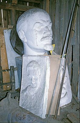 Litauen - Büste im Heimatmuseum von Silute