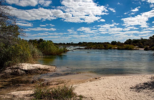 Namibia - Landschaft am Fluss