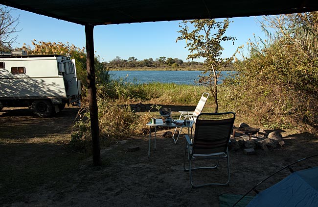 Namibia - Stellplatz auf der Campside der Mahangu Lodge