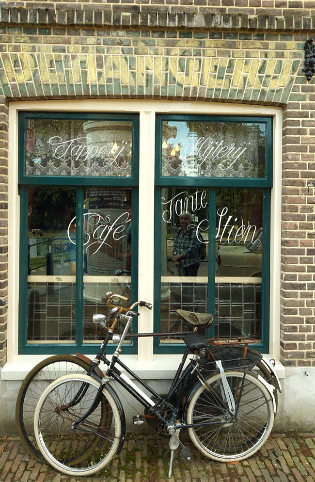 Arnhem - Niederländisches Freilichtmuseum - Immer herein spaziert ins Café Tante Stien