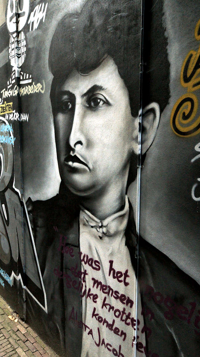 Arnhem - Niederländisches Freilichtmuseum - Hier im Porträt die erste Hausärztin der Niederlande Aletta Henriëtta Jacobs, die sich um die Bewohner der Slumwohnungen im Jordaan kümmerte