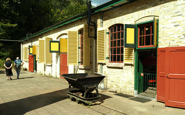Arnhem - Niederländisches Freilichtmuseum - Hier wurden Buttermilch und Käse produziert