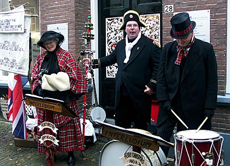 Niederlande - Deventer - Dickens Festijn - Heilsarmee