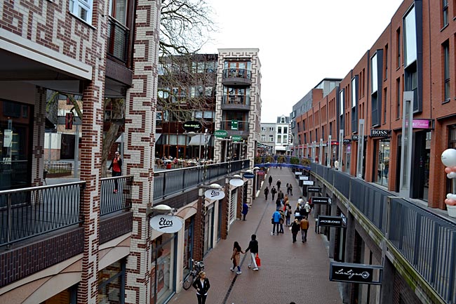 Niederlande - Neues Nimwegen: Shopping Mall unter freien Himmel