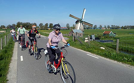 Nordholland - Windmühlen auf dem Weg nach Enkhuizen