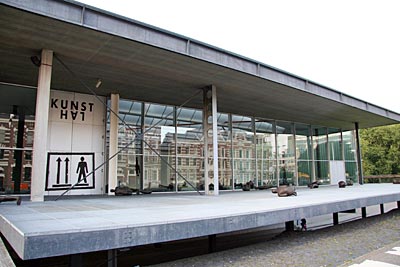 Niederlande - Rotterdam - Die Rotterdamer Kunsthalle aus der Feder des Architekten Rem Kohlhaas