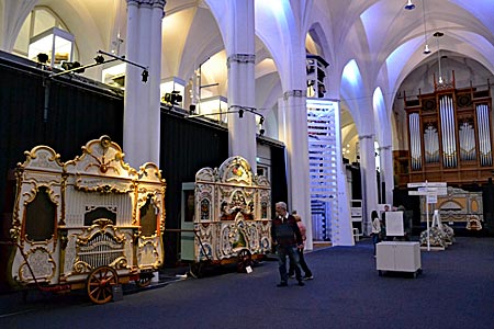 Niederlande - Utrecht - Jahrmarktmusik in der Kirche: Die Buurkerk, Bürgerkirche, wurde in ein Museum für Spieluhren und Drehorgeln umgewandelt